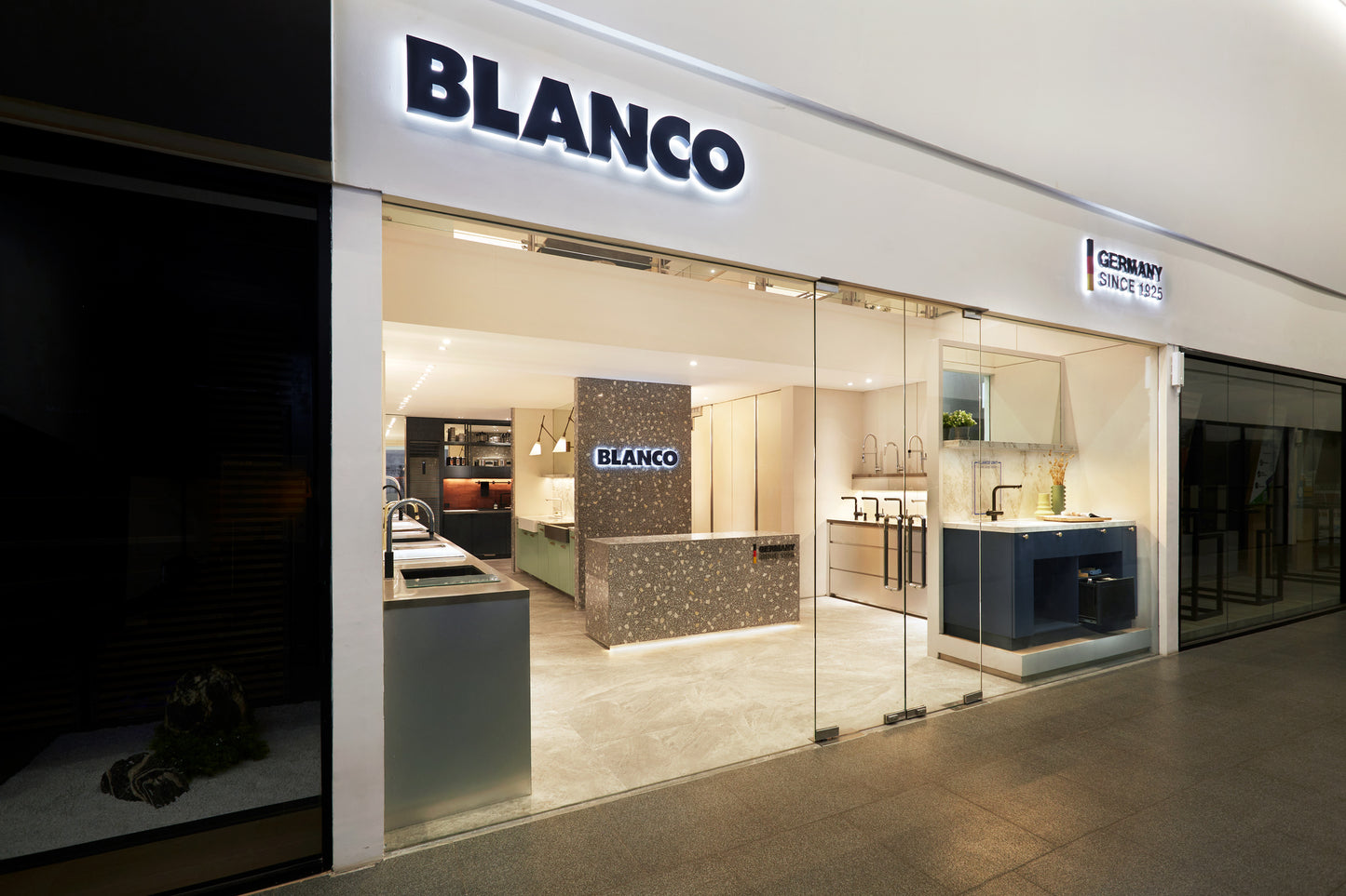 Blanco Showroom